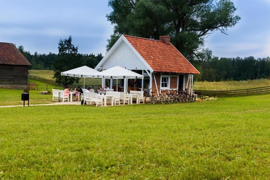 Luxury tent Glamping Szelagowka Sorkwity