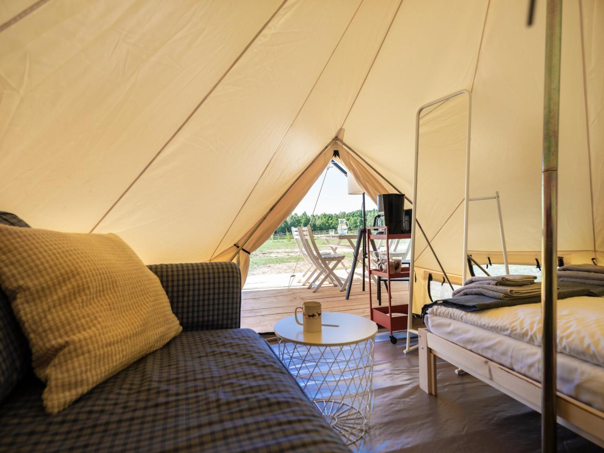 Luxury tent Glamping Szelagowka Sorkwity